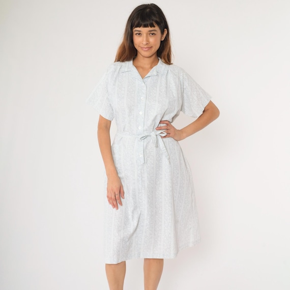 70s Shirtdress Baby Blue Floral Striped Dress Pastel Short Sleeve Collared Button up Midi Dress Belted Boho Hippie Day Vintage 1970s Large