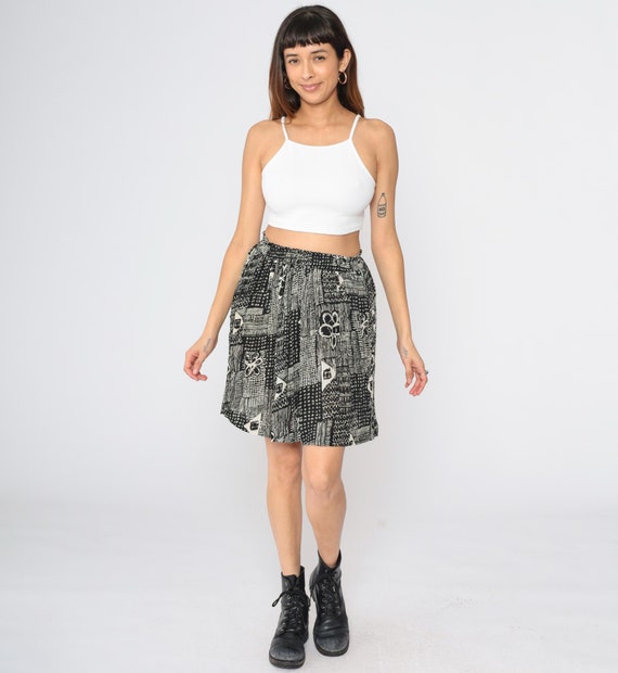 90s Floral Skirt Black Geometric Flower Print Mini Skirt Boho Flowy Miniskirt 1990s Festival Elastic Waist Summer Skirt Rayon Retro Small