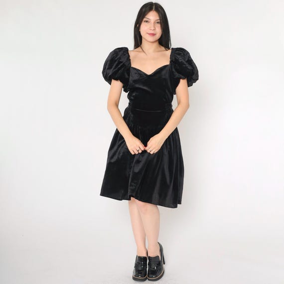 Vintage Black Velvet Dress 80s Party Dress Puff Sleeve Midi Dress Formal Evening Fit and Flare Cocktail Sweetheart Neck 1980s Goth Medium 7