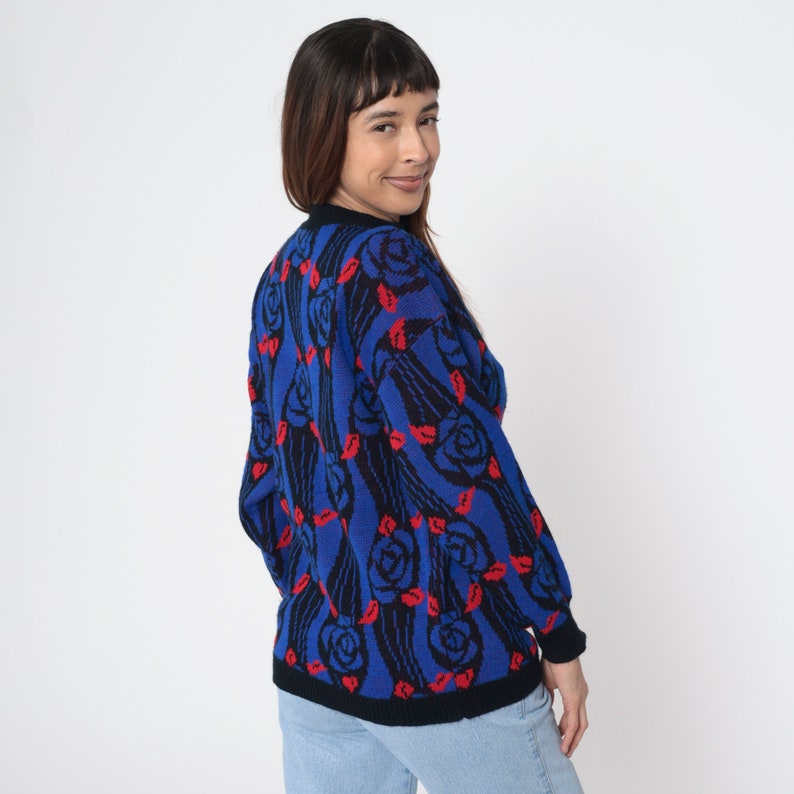 Blue Floral Sweater 80s Graphic All Over Print Black Ringer Neck Rose Petal Jacquard Slouchy Knit 1980s Pullover Vintage Jumper Small image 6