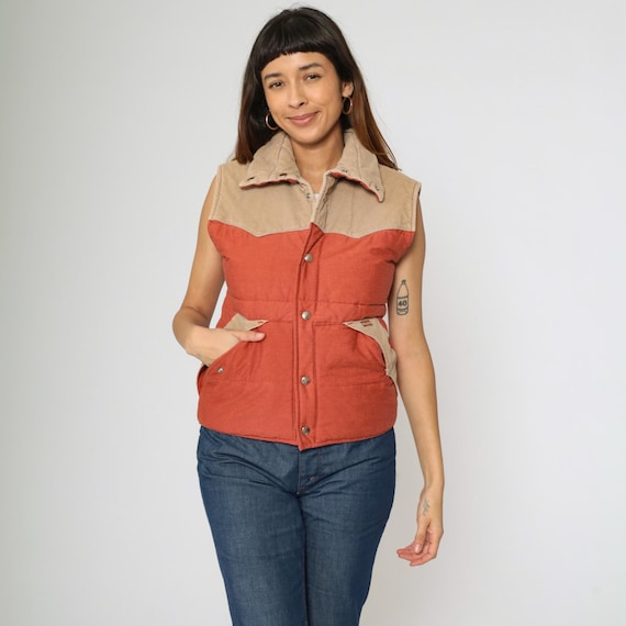Vintage Wrangler Vest 70s Western Rust Puffer Quilted Corduroy Yoke Snap Up USA Made Cowboy Workwear 1970s Sleeveless Jacket Small xs