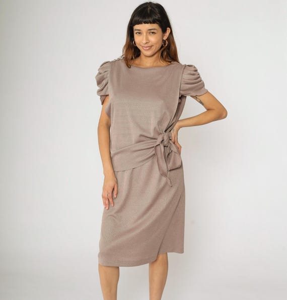 Vintage Puff Sleeve Dress 80s Taupe Knit Metallic Sheen Side Tie Waist Ruched Shoulder Midi 1980s Minimalist Shimmer