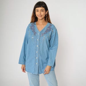 Vintage Beaded Denim Shirt 90s Lace Applique Jean Shirt Western Cowgirl V Neck Gemstone Button Up Top 1990s Long Sleeve Blue Extra Large xl