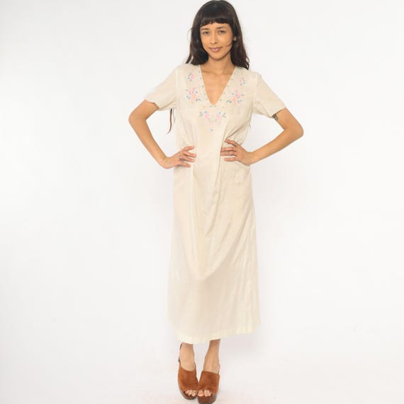 70s Embroidered Dress Cream Ivory Floral Nightgown Cottagecore Prairie Fairycore House Dress Bohemian Lounge Off White Vintage Small S