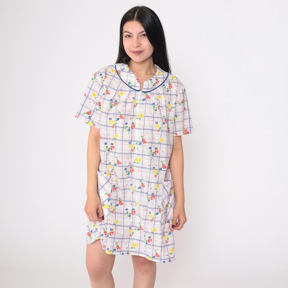 Vintage Floral Lounge Dress 70s Mini Hippie Dress 1970s Pocket Front Zip Up Shift Boho Short Sleeve White Summer Large xl