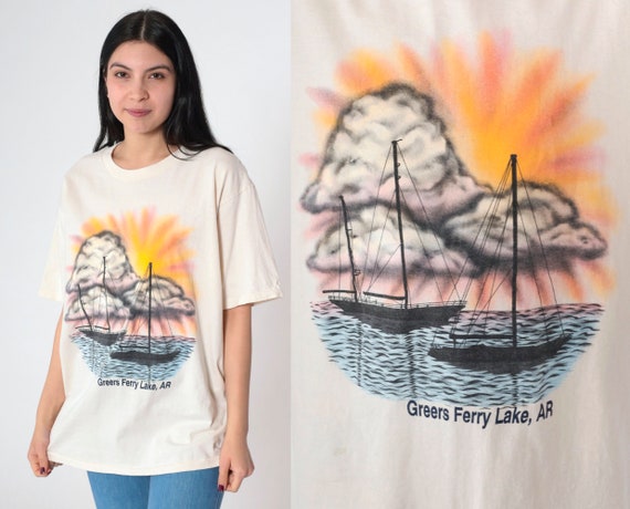 Vintage Greers Ferry Lake Arkansas Shirt 80s 90s Sailboat T-Shirt Graphic Tee Retro Pale Yellow Tourist TShirt Single Stitch 1990s Medium