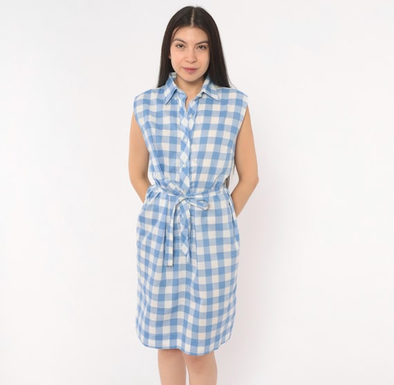 60s Gingham Shirt Dress Blue White Check Sleeveless Button Front Belted Cotton Collar Knee Length Summer Frock Sky Plaid Preppy Medium M