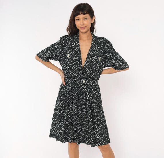 90s Double Breasted Romper Black White Ditsy Floral Short Sleeve Notched Collar Button Front Pleated Epaulette Shoulder Tab Vintage Large L
