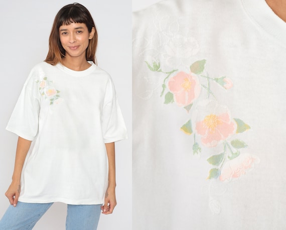 White Floral T-Shirt 90s Lee Shirt Painted Flower Graphic Tee Retro Crewneck TShirt Boho Hippie Crew Neck Simple Cotton Vintage 1990s Large