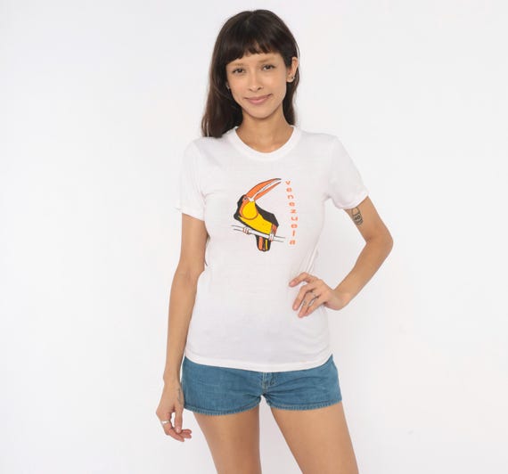 Venezuela Toucan Tee 2000s Souvenir Baby Top White Cotton Bird Print Short Sleeve Tropical Travel Shirt Tourist Vintage Extra Small XS