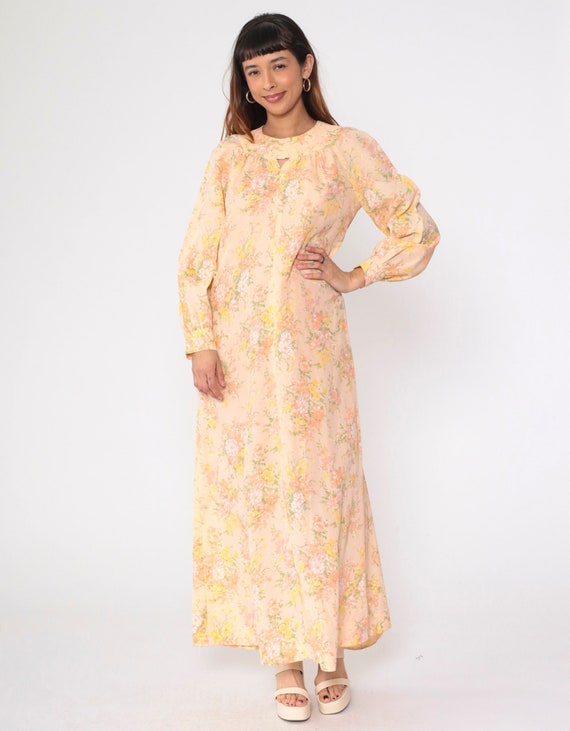 Hippie Maxi Dress 70s Peach Floral Print Keyhole Neck Boho 1970s Party Bohemian Vintage Long Sleeve Column Peekaboo Cutout Neckline Medium