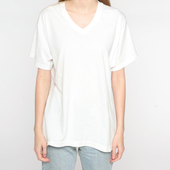 White V Neck Shirt 90s Tee Shirt Plain Tshirt Vin… - image 7