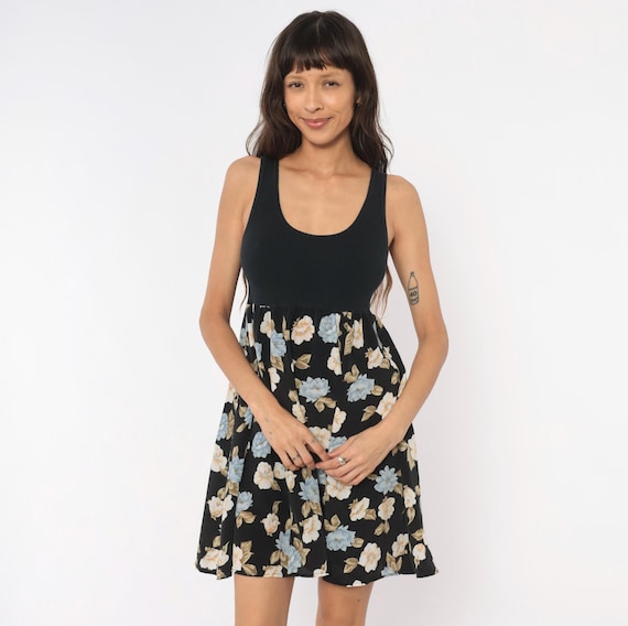 90s Floral Babydoll Mini Tank Dress Black Blue Cream Sleeveless Fitted Bodice Skirt Flower Dark Cottagecore Summer Sundress Vintage Medium M