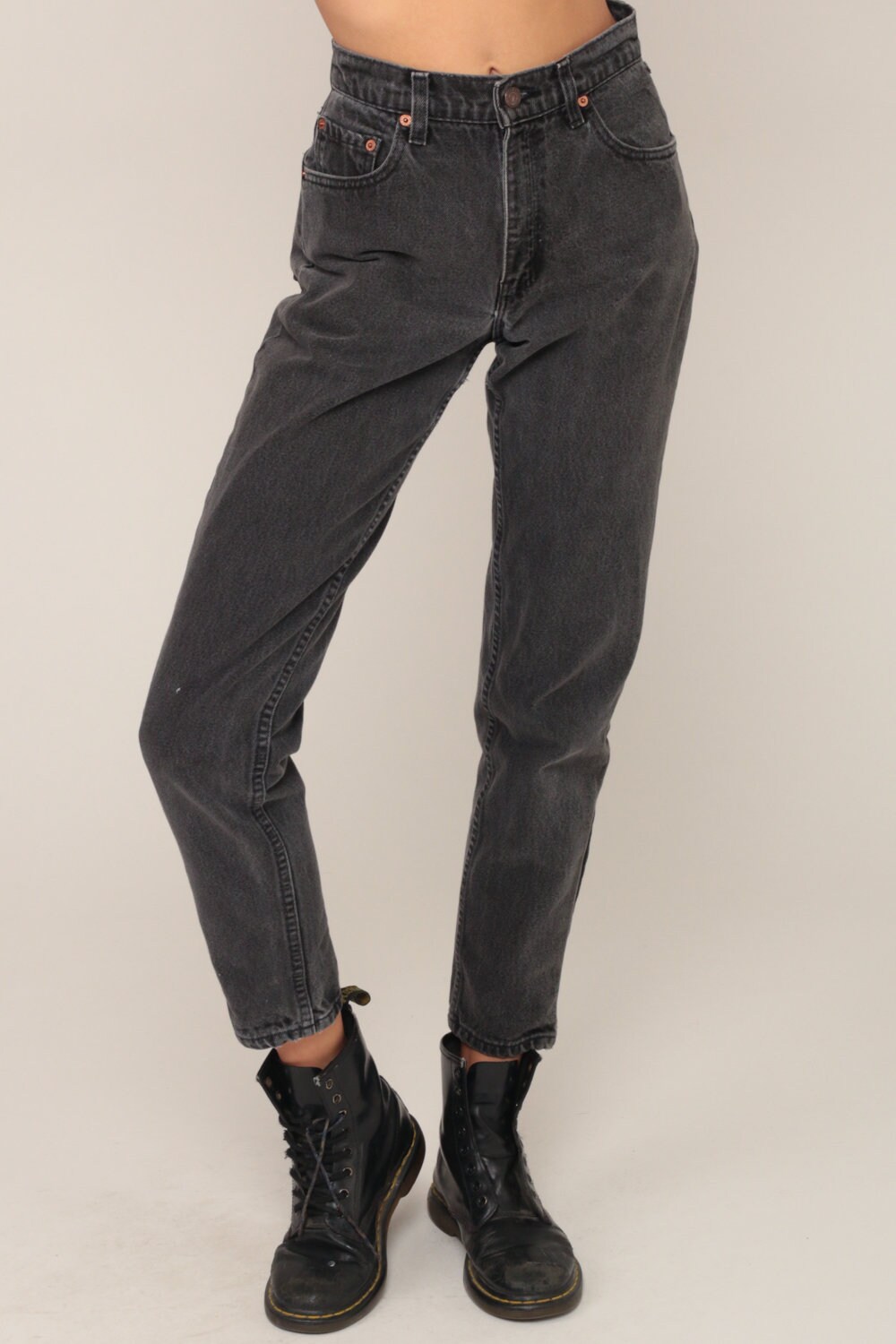 levis mom jeans black