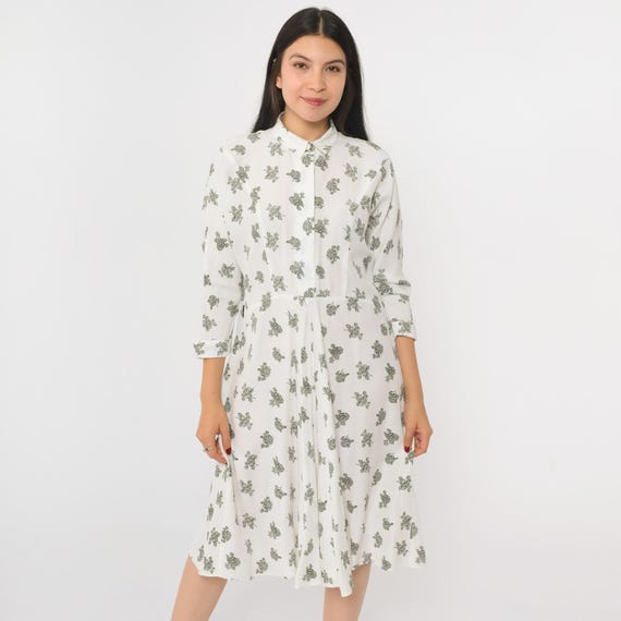 90s White Floral Dress Button Up Shirtdress 1990s High Waist Knee Length Flower Print Dress Fit and Flare Grunge 3/4 Sleeve Petite 4 Small