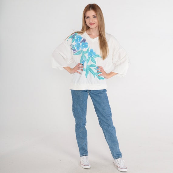 White Floral Shirt 80s 90s Top Blue Flower Graphi… - image 3