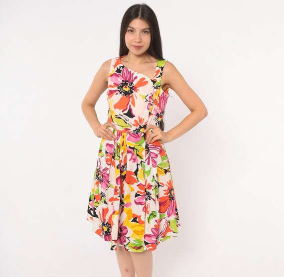 Painterly Floral Sundress 2000s Sleeveless Fit And Flare Asymmetric Neckline Pleated Skirt Watercolor Flower Print Knee Length Medium M