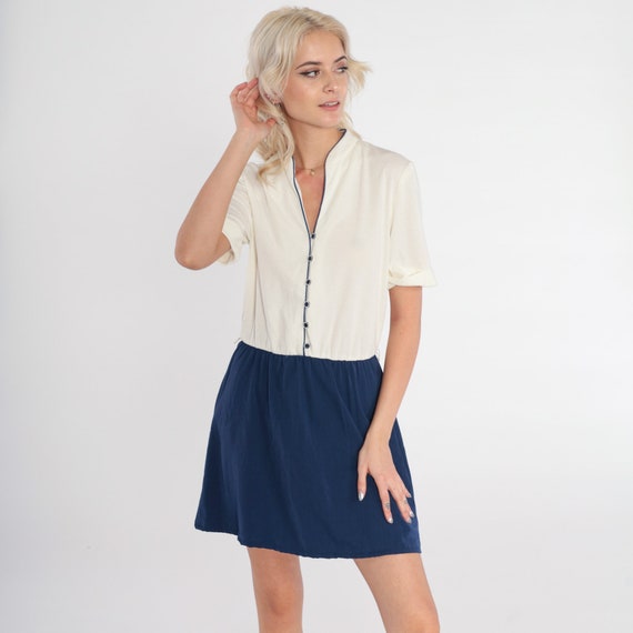 80s Day Dress Button up Mini Dress White Navy Blue Short Sleeve Shirtwaist Dress V Neck High Waist Retro Preppy Casual Vintage 1980s Small S
