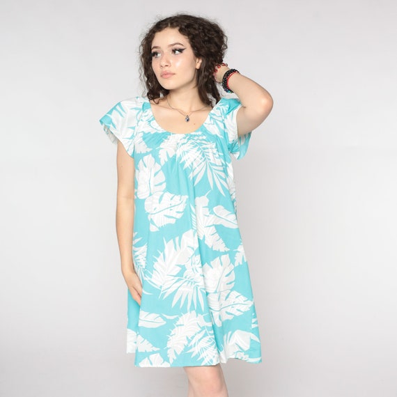 Hawaiian Mini Dress 80s Blue Tropical Leaf Dress Short Sleeve Shift Shift 1980s Boho Dress Summer Dress Vintage Bohemian White Medium