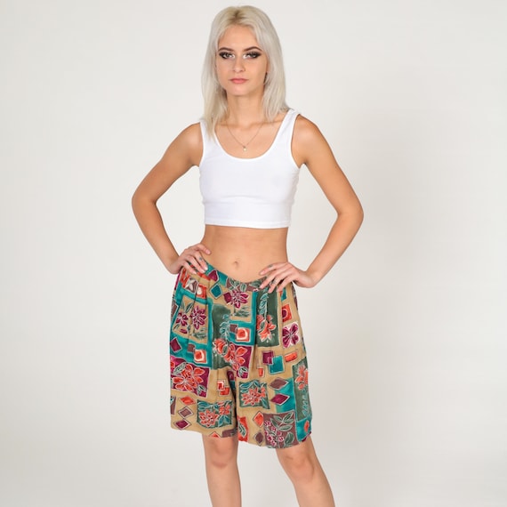 90s Shorts Geometric Floral Print Baggy Pleated Shorts Boho High Waisted Wide Leg Bermuda Shorts Botanical 1990s Vintage Rayon Medium