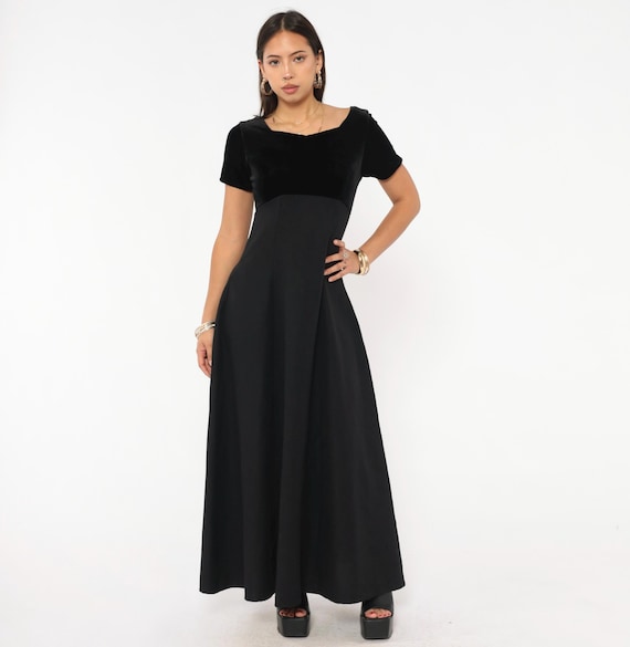Velvet Bodice Gown 90s Black Sweetheart Neckline Short Sleeve Empire Waist Formal Evening Dress Dark Gothic Vintage Extra Extra Small XXS