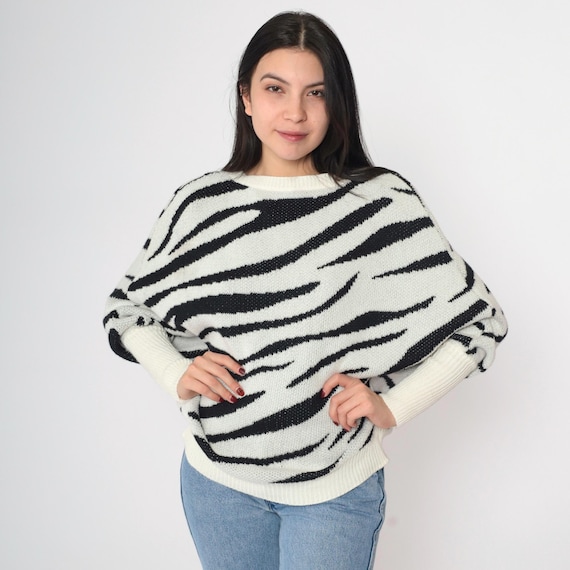 Vintage 80s Zebra Stripe Sweater Batwing Sleeves Dolman Pullover Knit Slouchy Black White Animal Print Jumper Retro 1980s Medium