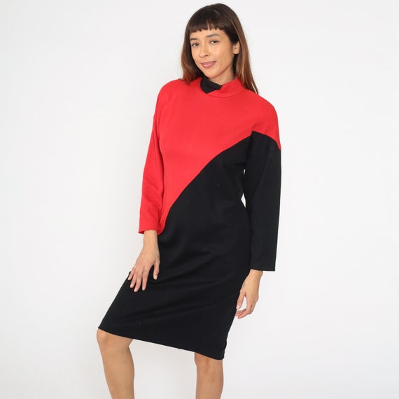 80s Color Block Dress Red Black Midi Long Sleeve Mock Neck 1980s Sheath Dress Vintage 1980s Body Con Retro Fitted Knee Length Medium