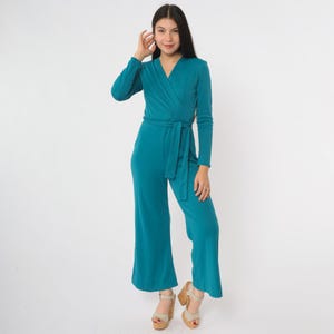 70er Jahre Overall Türkis wickeln Vorne Lange Ärmel weites Bein Schlaghose Vintage Boho Hippie V Ausschnitt Binden Taille Einteiler Hosenanzug Schlagen Kleine S
