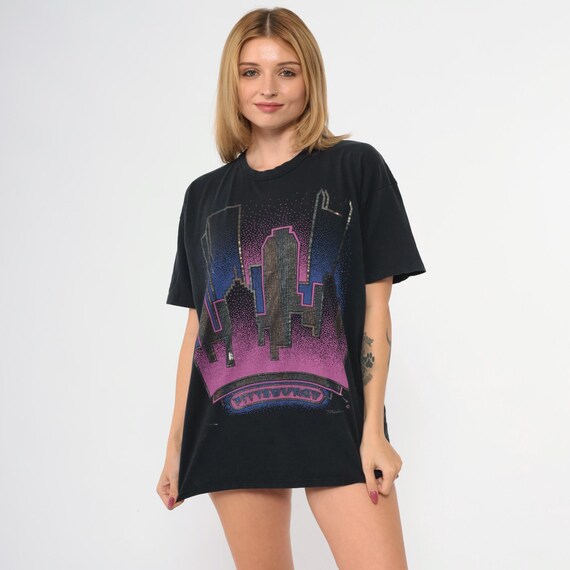 Vintage Pittsburgh T-Shirt 90s Black Cityscape Metallic Graphic Tee Pennsylvania TShirt Retro Purple Tourist Travel Souvenir 1990s Large