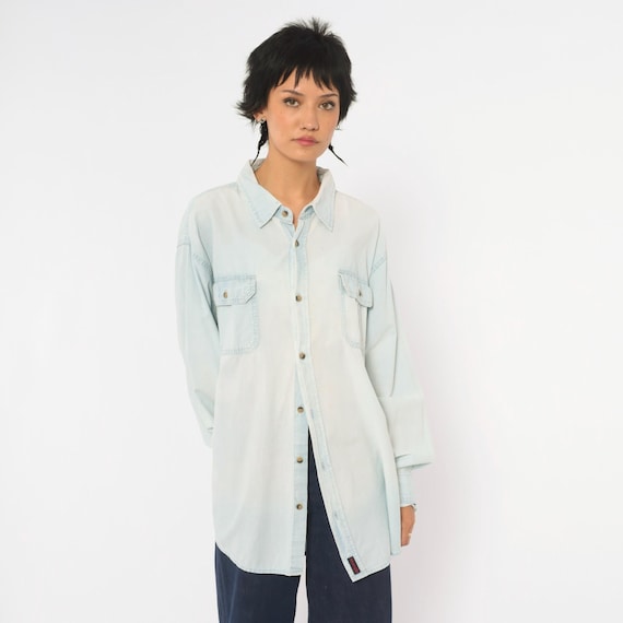 90s Wrangler Denim Shirt Light Blue Chambray Button Front Cotton Long Sleeve Collared Boxy Faded Western Work Wear Extra Large XL