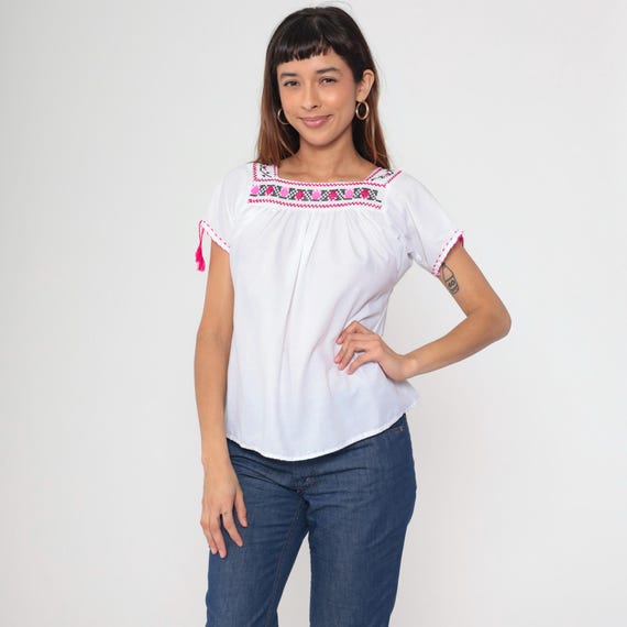 Vintage Floral Embroidered Top 90s Mexican Blouse White Flower Print Peasant Hippie Short Sleeve Tent Shirt Boho Cotton 1990s Small