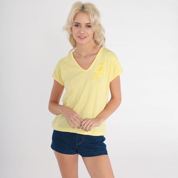 80s Floral Tee Shirt Light Yellow Embroidered Top Cap Sleeve Tshirt V Neck Graphic Print T Shirt Vintage Retro Tshirt 1980s Medium
