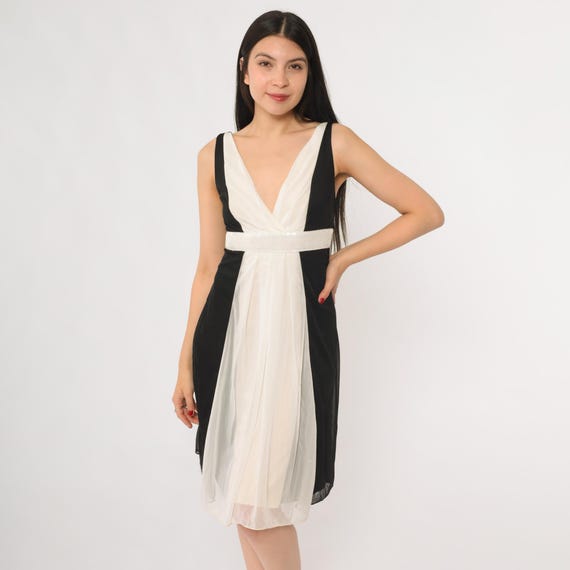 Y2K Party Dress Going Out Black White Colorblock Deep V Halter Dress Party Club 2000s Cocktail Tie Back Empire Waist Sleeveless Small S