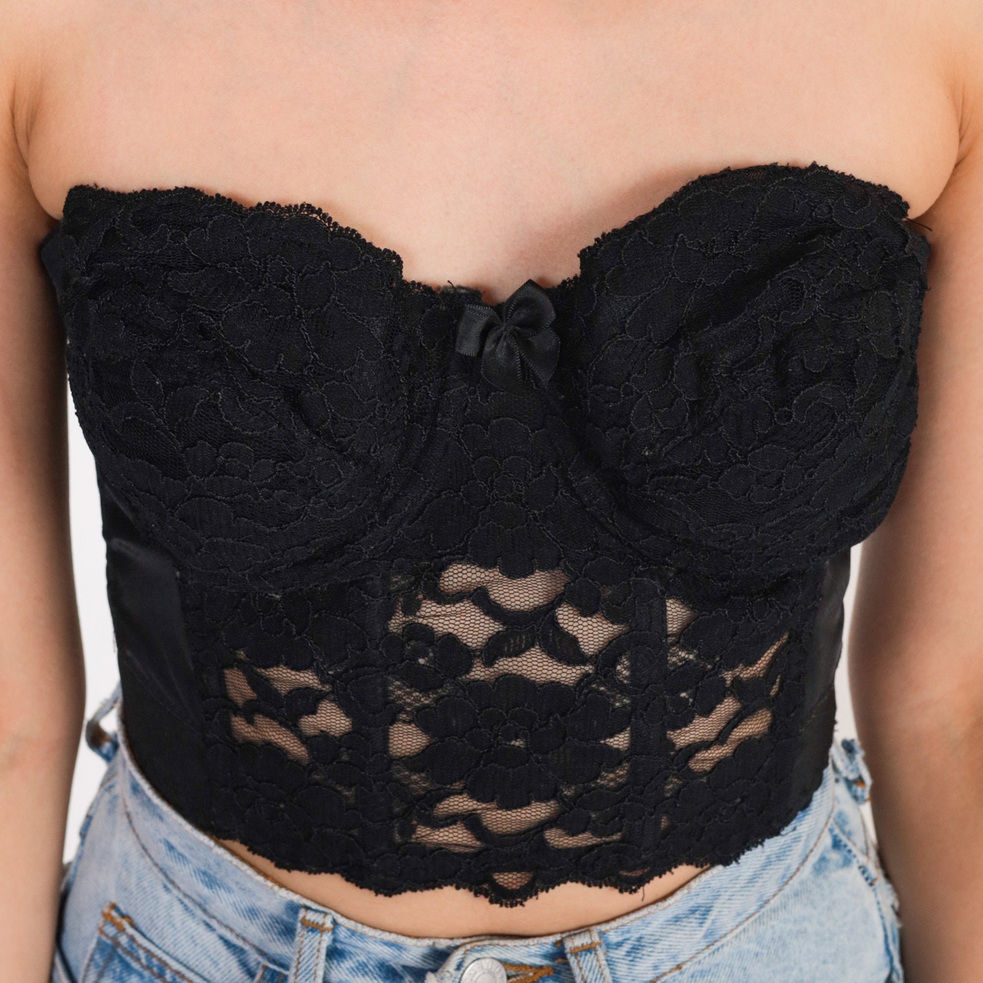 SKAYS Top Corto Donna In Pizzo Floreale Con Scollo A Cuore E Schiena Scoperta - Nero