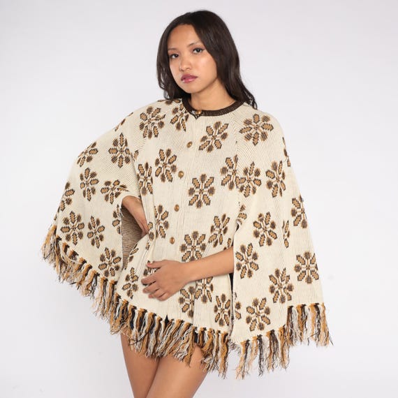 Poncho Cape 70s Mod Floral Knit Cream Vintage Fringed Outerwear Brown Flower Pattern Hippie Chunky Knit Winter Sweater Small to Large S L