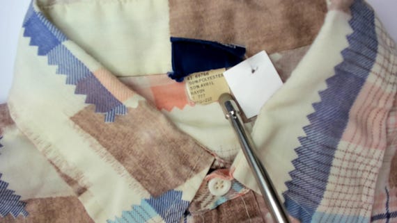 Patchwork Fabric Swatch Print 70s Button Up Shirt… - image 9