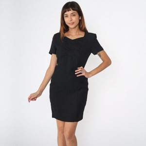 Little Black Dress y2k Mini Shift Dress Retro Simple Party Dress Short Sleeve Sheath Chic Classic LBD Cocktail Vintage 00s Small 4 Petite 4P