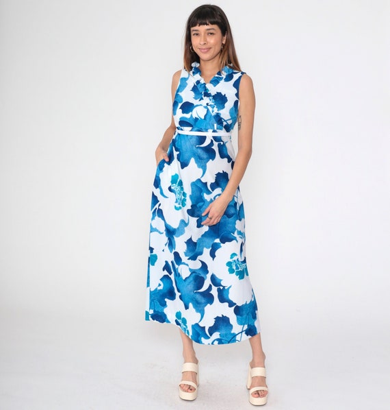 70s Hawaiian Maxi Dress Hippie Blue White Floral Print Long Tropical Bohemian Ruffle V Neck Empire Waist 1970s Vintage Sleeveless Small