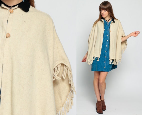 Fringe Cape Coat 80s Jacket Boho Cape Cloak Bohemian 1980s Vintage Poncho Shawl Cream Knit Oversize XS Small Medium Large