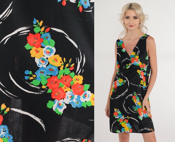 70s Mini Dress Black Floral Dress Sleeveless V Neck Empire Waist Flower Print Retro Summer Sun Garden Party Minidress Vintage 1970s Medium M