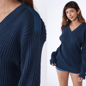 Marinblå ulltröja 90-tals armétröja Ribbad stickad pullover Armbågslapp Axelaxelklaff Vintage 1990-tals Commando Jack Unga herrar Stor 44