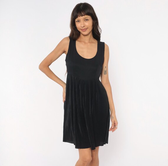 90s Black Pleated Skirt Dress Sleeveless Babydoll Fit Flare Mini Gathered Waist A Line Vintage Cocktail Party Going Out Soft Grunge Medium M