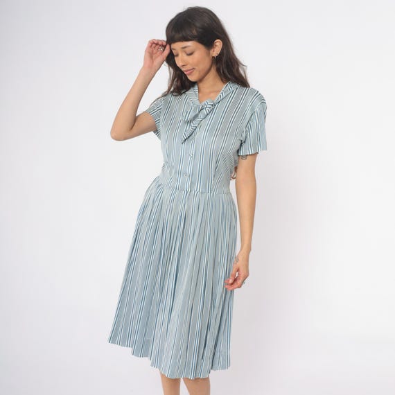60s Striped Dress Blue White Midi Button Front Collared Ruffle Neck Pleated Skirt Short Sleeve Mod Vintage Shirt Dress Medium M