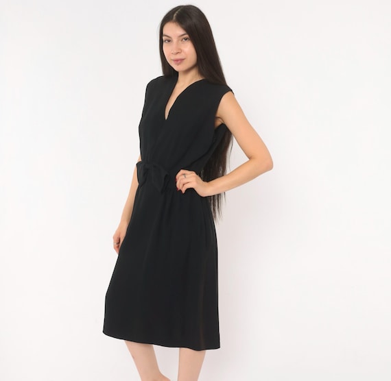 60s Mod Black Dress Sleeveless Notch Neck Bow Waist Knee Length A Line Gathered Skirt Cocktail Party Frock Shift Vintage Large L