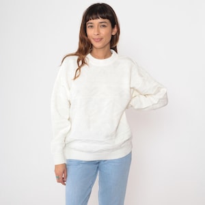 Cable Knit Sweater 80s White Textured Pullover Crew Neck Long Sleeve Acrylic Club International Vintage 1980s Chunky Knit Medium M