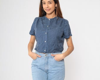 vintage chemise bleue à pois des années 70 chemisier court des années 1970 haut preppy décontracté mod à manches courtes boutonné bohème moyen M