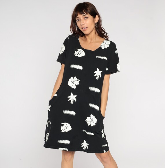 Tropical Mini Dress Y2K Black Hawaiian Hibiscus Flower Fish Print Dress Short Sleeve Shift Grunge 00s Vintage Boho Retro Summer Day Medium M