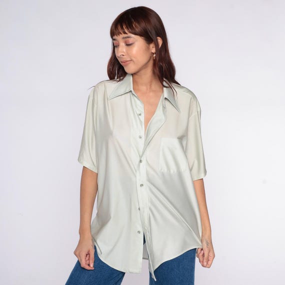 70s Sage Green Gray Shirt Van Heusen Cream Short Sleeve Collared Chest Pocket Vintage Blouse Ivory Clean Girl Casual Work Office Large L