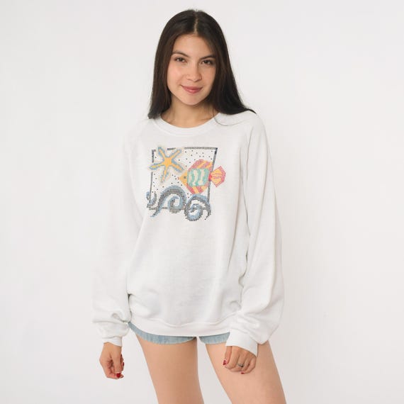 Vintage 90s Fish Sweatshirt Starfish Under The Sea Graphic Crewneck Pullover Shirt Textured White Raglan Sleeve Tropical Large L