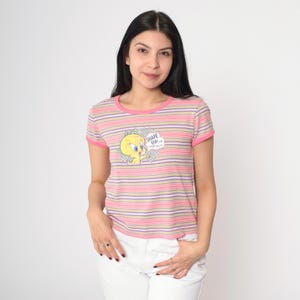 Vintage 90s Tweety Bird camiseta Shape Up or Ship Out rosa rayas Looney Tunes camiseta gráfica Warner Bros Cartoon camiseta retro 1990s medio